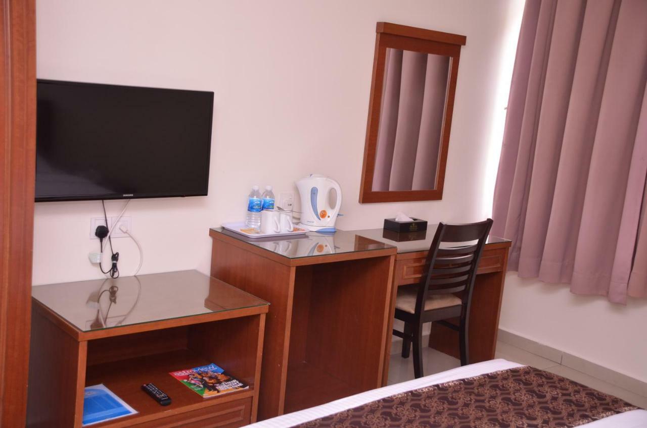 Hotel Palm Inn Butterworth Eksteriør billede