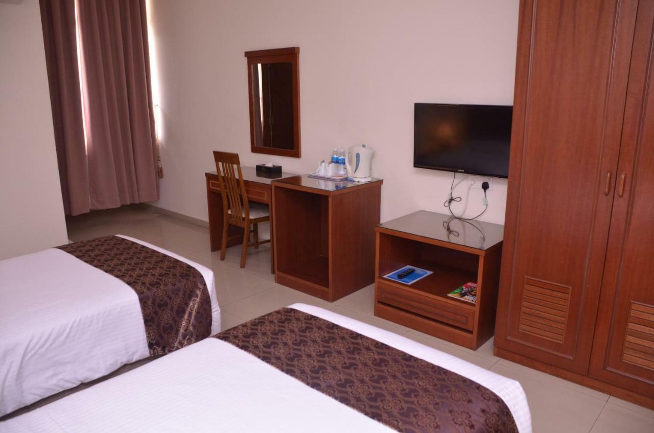 Hotel Palm Inn Butterworth Eksteriør billede